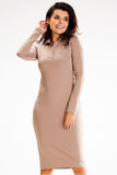 Long Sleeve Fitted Dress with Collar and Applique
