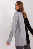 Two-Tone Turtleneck Sweater for Everyday Comfort