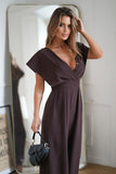 Stylish Flared Sleeve Jumpsuit with Wide Legs and Belt