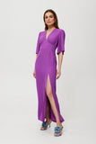 Elegant Maxi Dress with V-Neck and Short Wide Sleeves