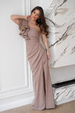 Elegant One Shoulder Dress with Feather Details for Events