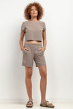 Lightweight Linen Shorts for Summer Comfort and Style