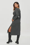 Elegant midi sweatshirt dress with pockets and a flattering fit.