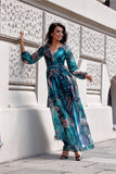 Elegant Maxi Dress with Slit and Flowing Cut for All Occasions