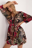 Chic Floral Mini Dress with Heart Neckline for Everyday Elegance