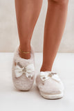 Slippers model 204960 Step in style 