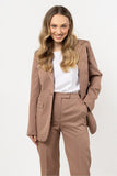 Elegant Fitted Blazer with Pocket Flaps for Any Occasion