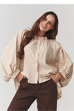  Shirt model 221048 Makadamia 