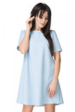 Elegant Trapeze Dress with Short Sleeves and Rounded Hem