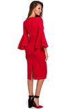Elegant Feminine Dress with Flowing Sleeves for Occasions