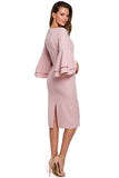 Elegant Dress with Flowing Sleeves for Special Occasions