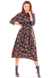 Feminine Midi Dress with 3/4 Sleeves and Decorative Belt