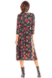 Feminine Midi Dress with 3/4 Sleeves and Decorative Belt