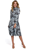 Romantic Flared Dress with Stand-Up Collar and Slit