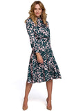 Elegant Flared Dress with Stand-Up Collar and Back Slit