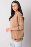 Camellia Sweatshirt with Hem Inscriptions and 3/4 Sleeves