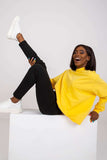 Cozy cotton sweatshirt with long sleeves and stand-up collar.