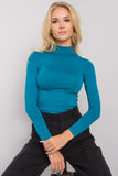 Classic Long-Sleeve Turtleneck for Versatile Outfits