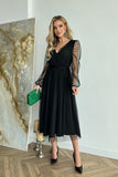 Chic Midi Dress with Layered Skirt and Crinkled Sleeves