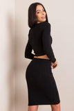 Versatile cotton skirt, clasp-free for effortless style.