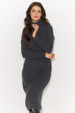 Elegant long sweater: comfort meets classic style.