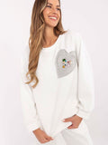 Elegant Women's Casual Sweatshirt with Heart-Shaped Patch
