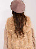 Elegant Smooth Beret with Shiny Detail for Chic Outfits