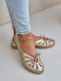 Elegant Leather Flat Ballerinas with Lacing and Cutouts